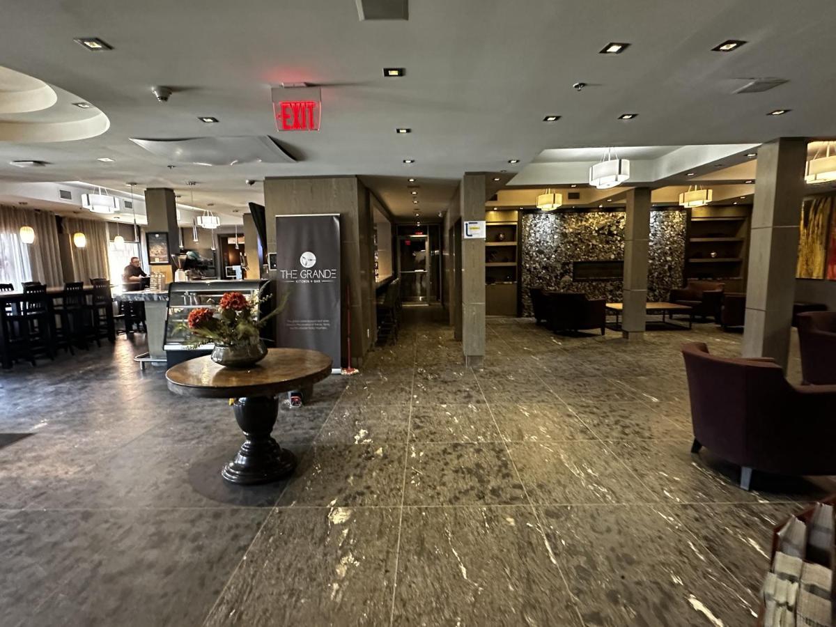 Luxury Two Queen Beds Condo - Grande Rockies Resort Indoor Parking Pool Hot Tub Gym Canmore Exterior foto